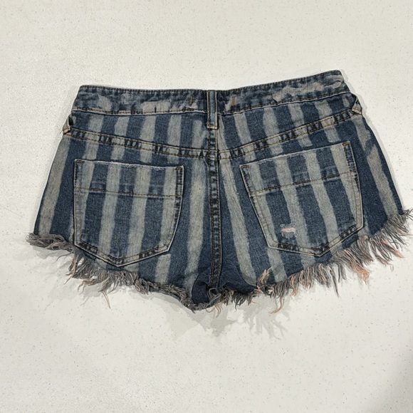 Free People Low Rise Stripe Cut Off Shorts - Picture 5 of 5